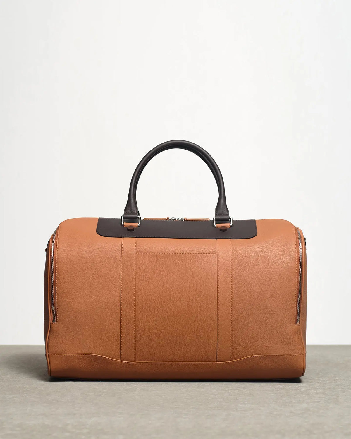 Cooper’s duffle bag in honey cacao brown angle
