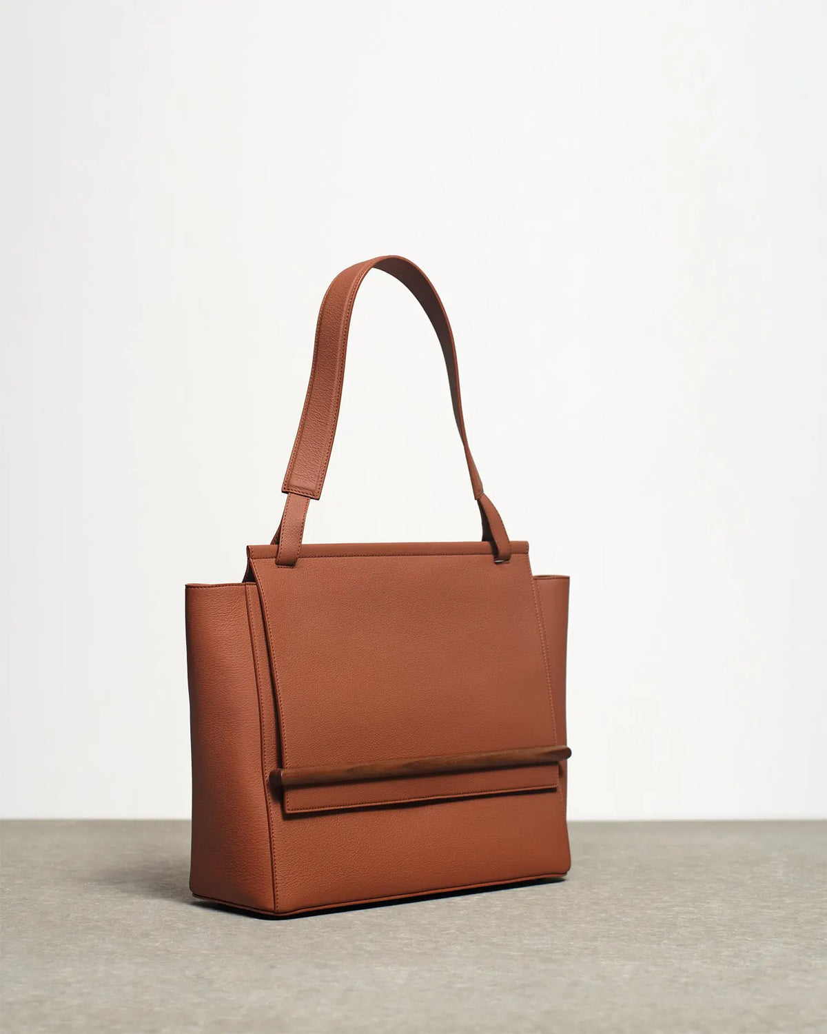 leather shoulder bag tan angle view